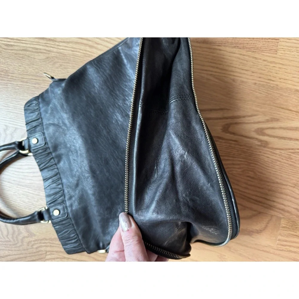 Alexis Hudson‎ Black Leather Ruched Tote Satchel Bag Gold Hardware READ